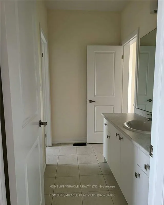 Additional image 14 of 21 Moorcroft Pl