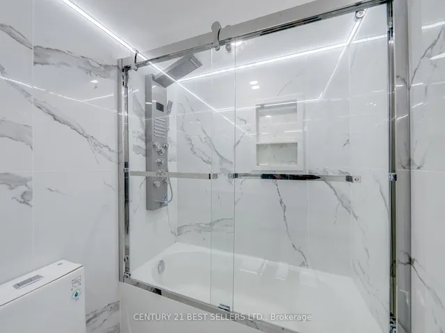 Additional image 26 of 3650 Kaneff Cres Unit 601