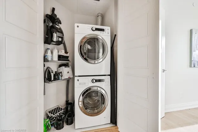 Additional image 33 of 2025 Maria St Unit 807