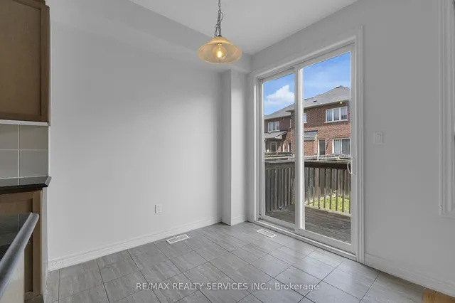 Additional image 19 of 19 Sky Harbour Dr