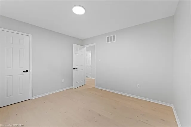 Additional image 22 of 486 Acumen Crt