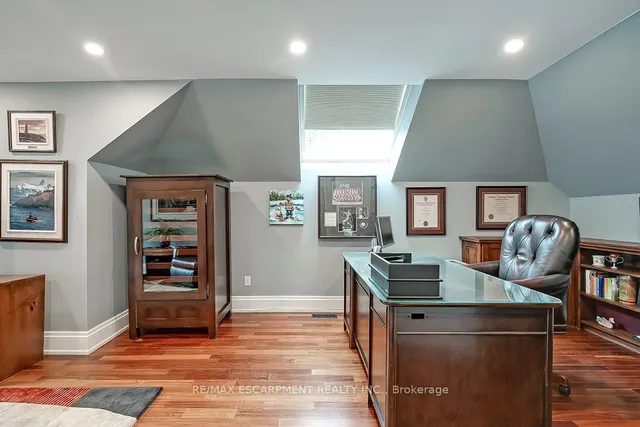 Additional image 20 of 2428 Lakeshore Rd