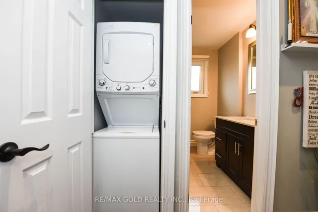 Additional image 19 of 8 Drury Cres