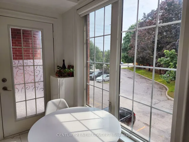 Additional image 4 of 960 Bloor St Unit 206