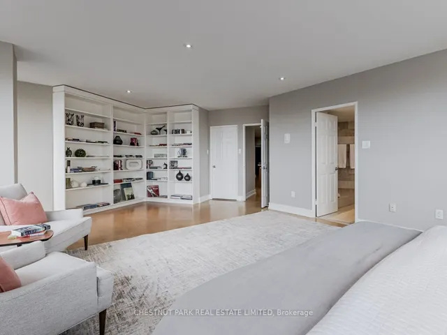 Additional image 10 of 15 Mcmurrich St Unit 1502