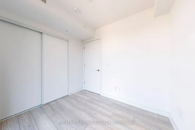 Additional image 23 of 8 Tippet Rd Unit 1410