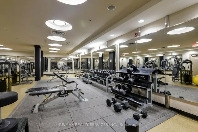 Additional image 32 of 60 Absolute Ave Unit #3806