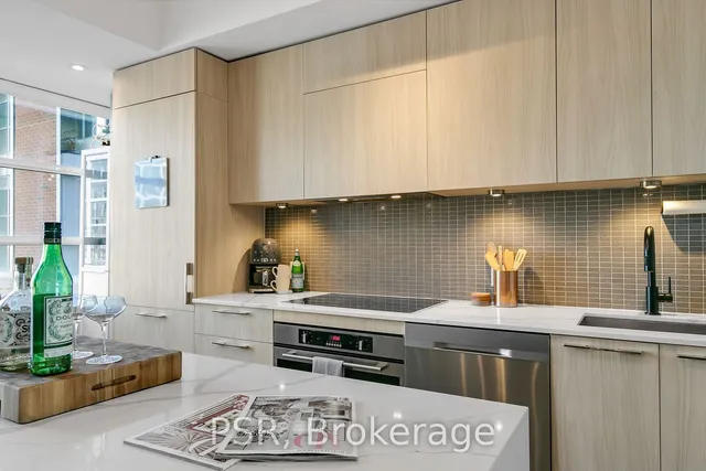 Additional image 23 of 501 Adelaide St Unit 1001