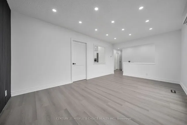 Additional image 10 of 3643 Woodruff Cres