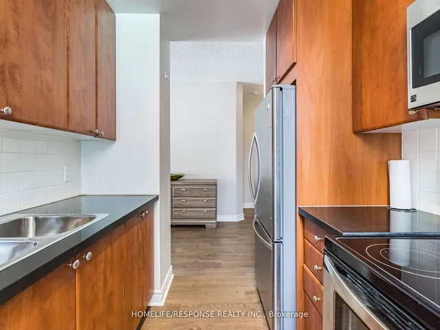 Additional image 12 of 85 Bloor St Unit 802