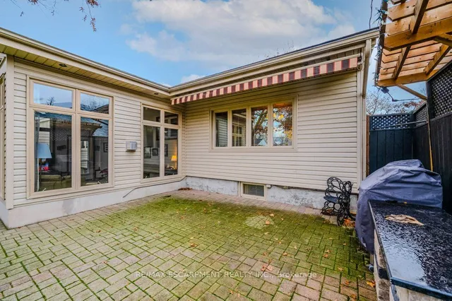 Additional image 35 of 957 Sanford Dr