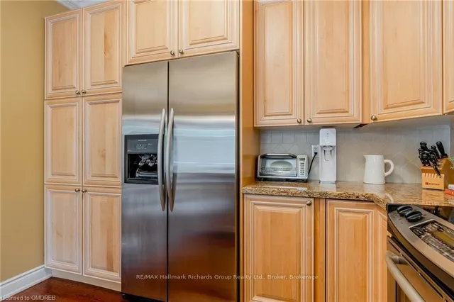 Additional image 15 of 2254 ROCKINGHAM Dr Unit 5