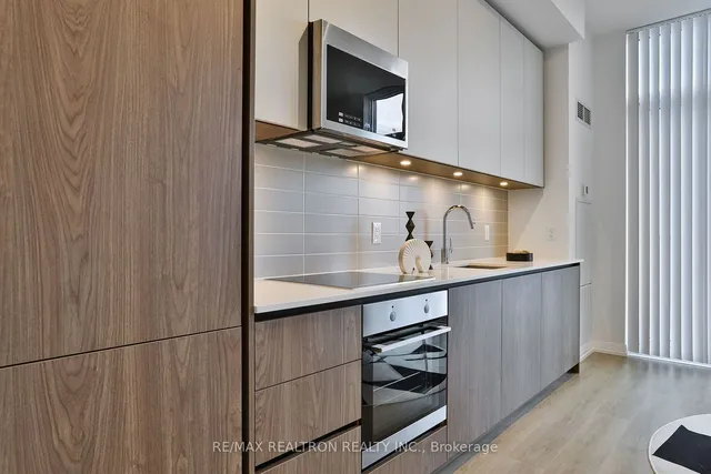 Additional image 21 of 28 Widmer St Unit GPH26