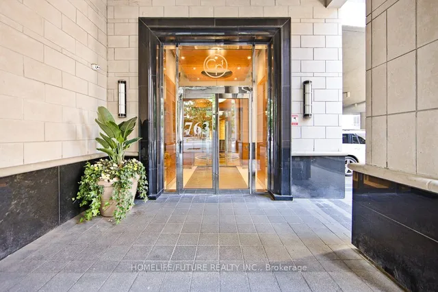 Additional image 3 of 763 BAY St Unit 4211