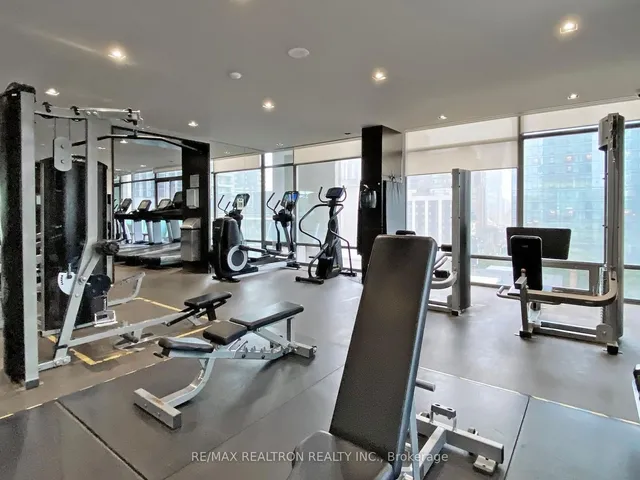 Additional image 28 of 18 Yorkville Ave Unit 2504