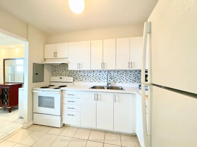 Additional image 8 of 3390 Weston Rd Unit 1003