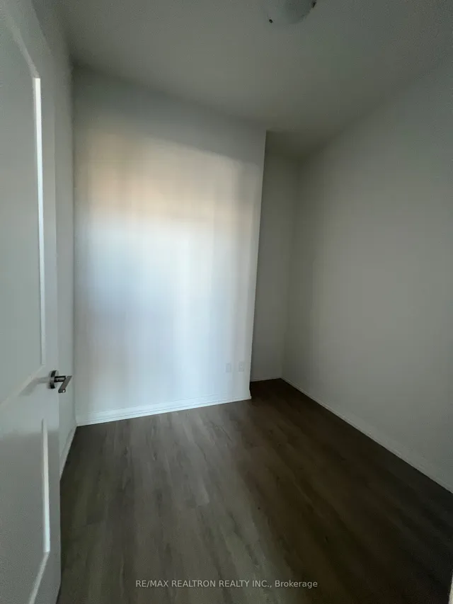 Additional image 18 of 28 Widmer St Unit GPH26