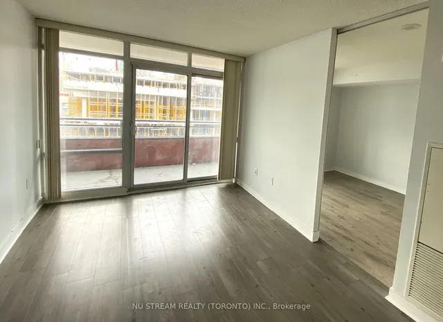 Additional image 7 of 4 Spadina Ave Unit 1508