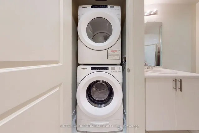 Additional image 20 of 39 Annie Craig Dr Unit 221