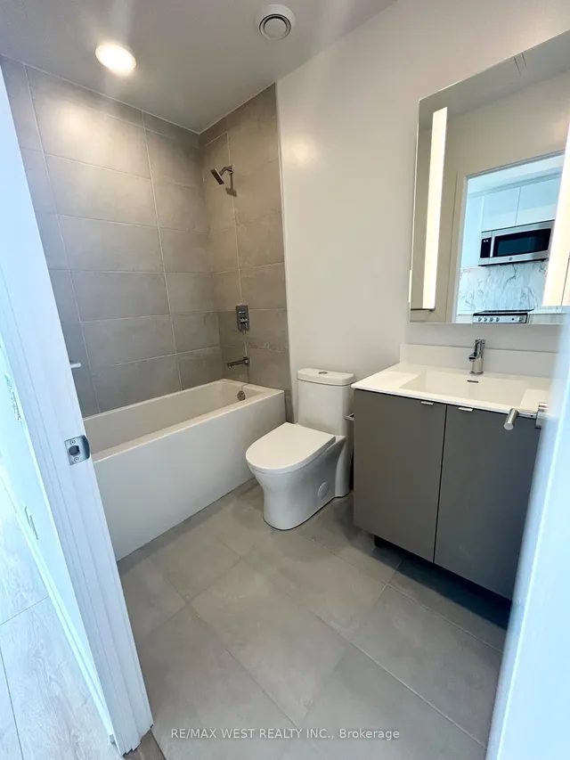 Additional image 12 of 500 Dupont St Unit 216