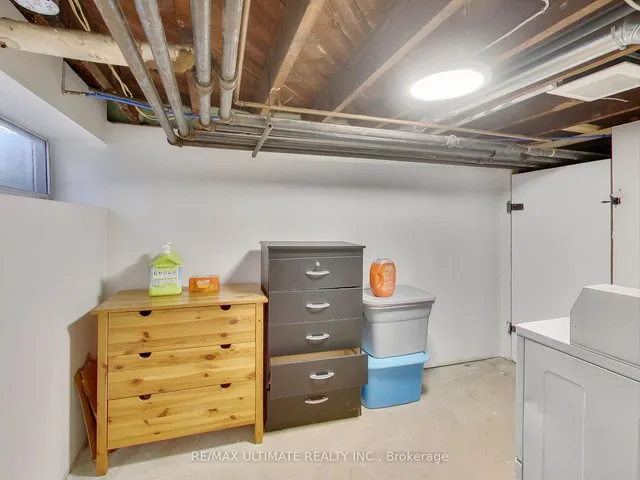 Additional image 34 of 1652 Dufferin St