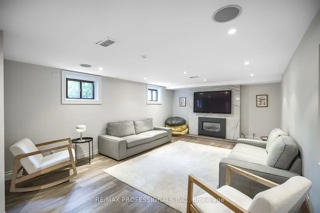 Additional image 25 of 8 Edgevalley Dr