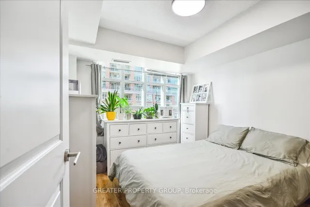 Additional image 28 of 75 East Liberty St Unit 910