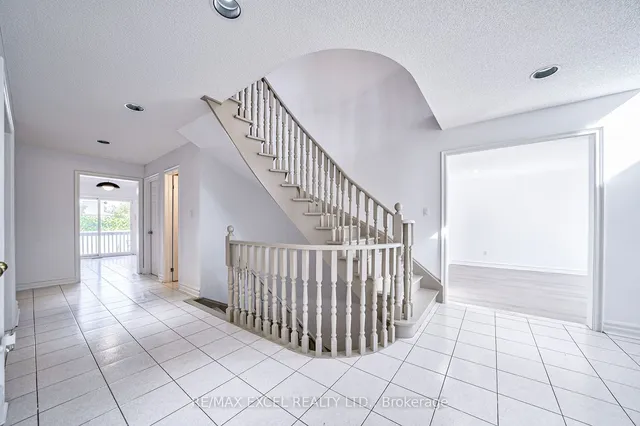 Additional image 10 of 66 Dempster St
