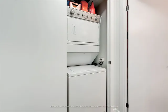 Additional image 15 of 18 Harbour St Unit 1209