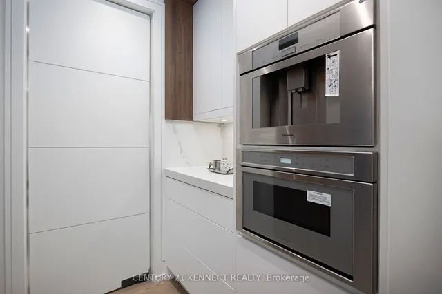 Additional image 10 of 476 Broadway Ave