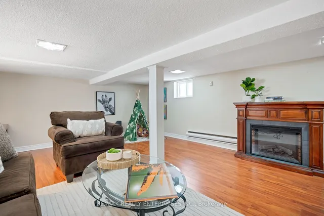 Additional image 35 of 168 Dunraven Dr