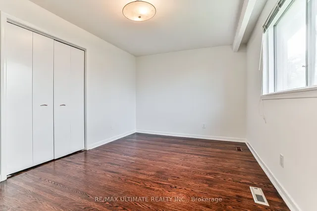 Additional image 15 of 90 Charlton Blvd