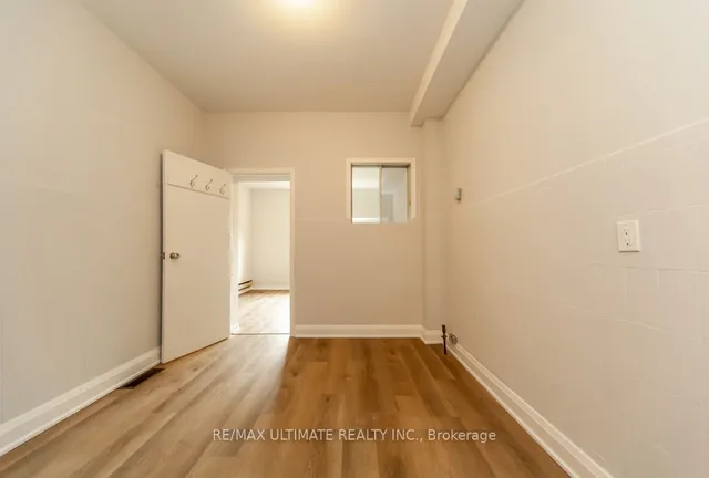 Additional image 25 of 421 Grace St