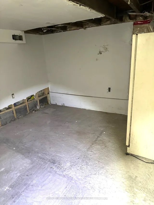 Additional image 9 of 159 Eastwood Ave