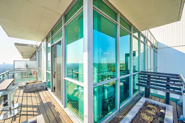 Additional image 20 of 33 Singer Crt Unit Ph2