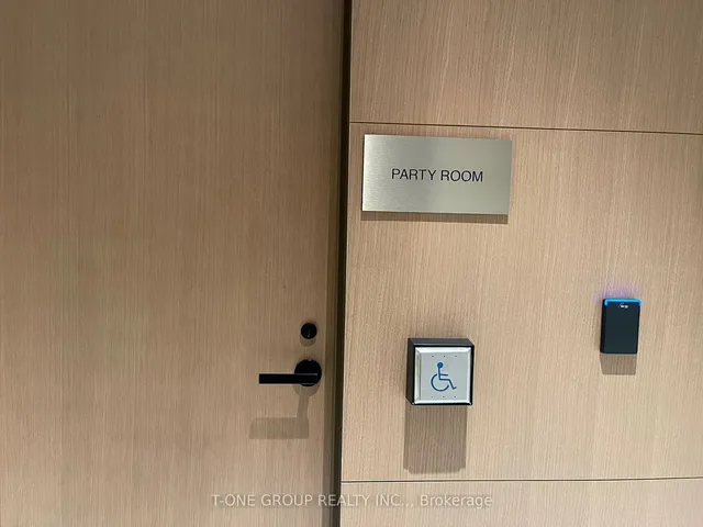 Additional image 17 of 8 Tippett Rd Unit 215