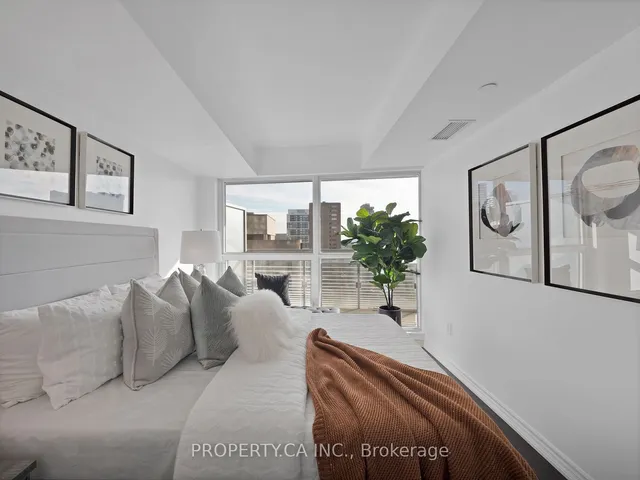 Additional image 13 of 386 Yonge St Unit 2105