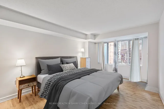 Additional image 5 of 33 University Ave Unit 903