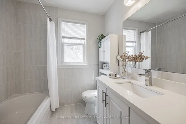 Additional image 29 of 4075A Lawrence Ave