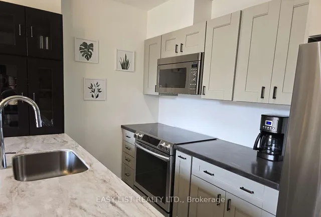 Additional image 12 of 36 Charlotte St Unit 501