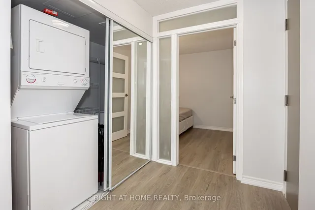 Additional image 17 of 763 Bay St Unit 1006