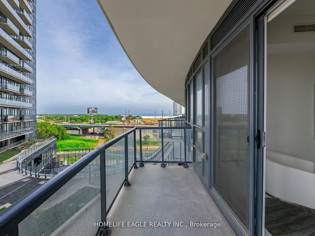 Additional image 13 of 51 East Liberty St Unit 706