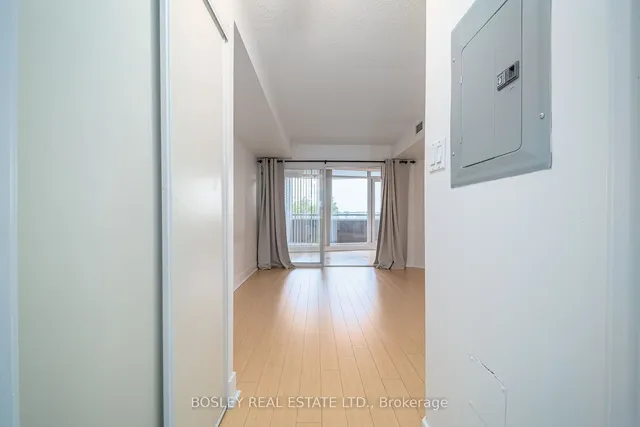 Additional image 23 of 550 Queens Quay Unit 318