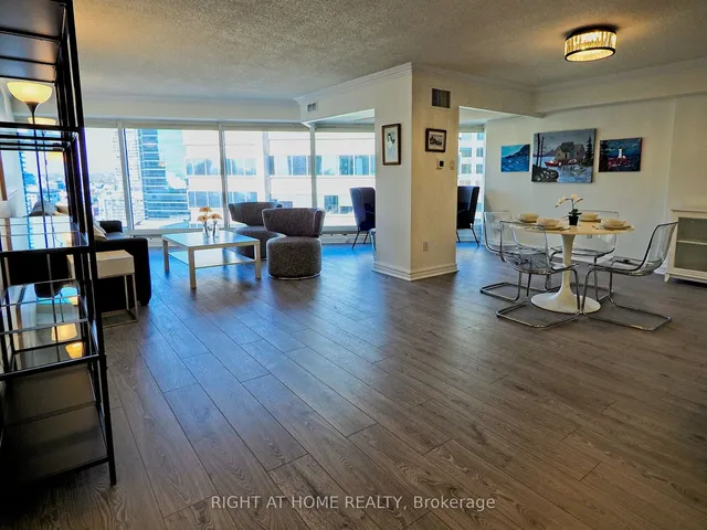 Additional image 11 of 33 University Ave Unit 2507