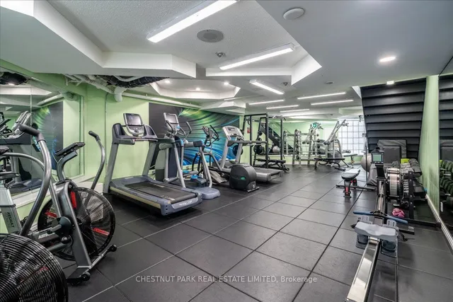 Additional image 21 of 50 Lombard St Unit 1401