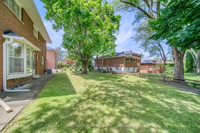 Additional image 31 of 20 Zircon Crt