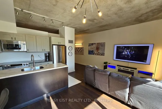 Additional image 8 of 36 Charlotte St Unit 501