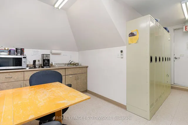 Additional image 15 of 29 Chaplin Cres