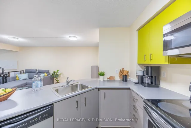 Additional image 8 of 25 Grenville St Unit 1001