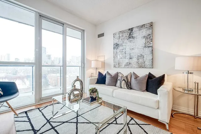 Additional image 9 of 1 Cole St Unit 511